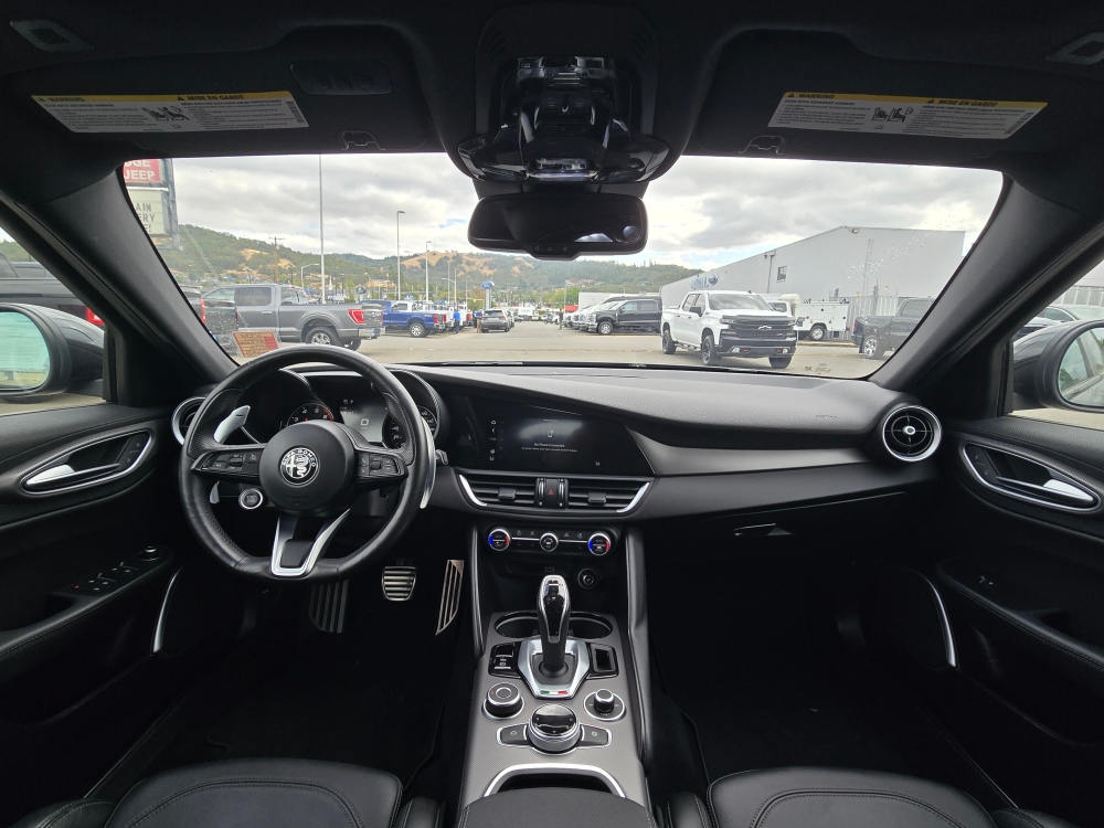 Thumbnail: 2020 Alfa Romeo Giulia - 11
