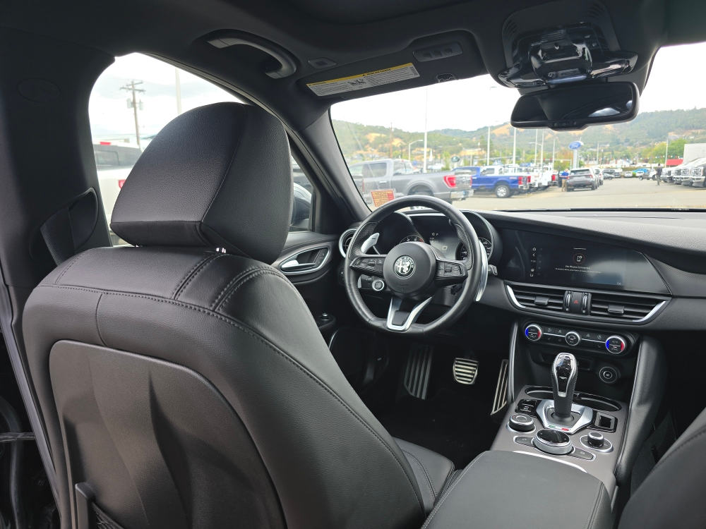 Thumbnail: 2020 Alfa Romeo Giulia - 2