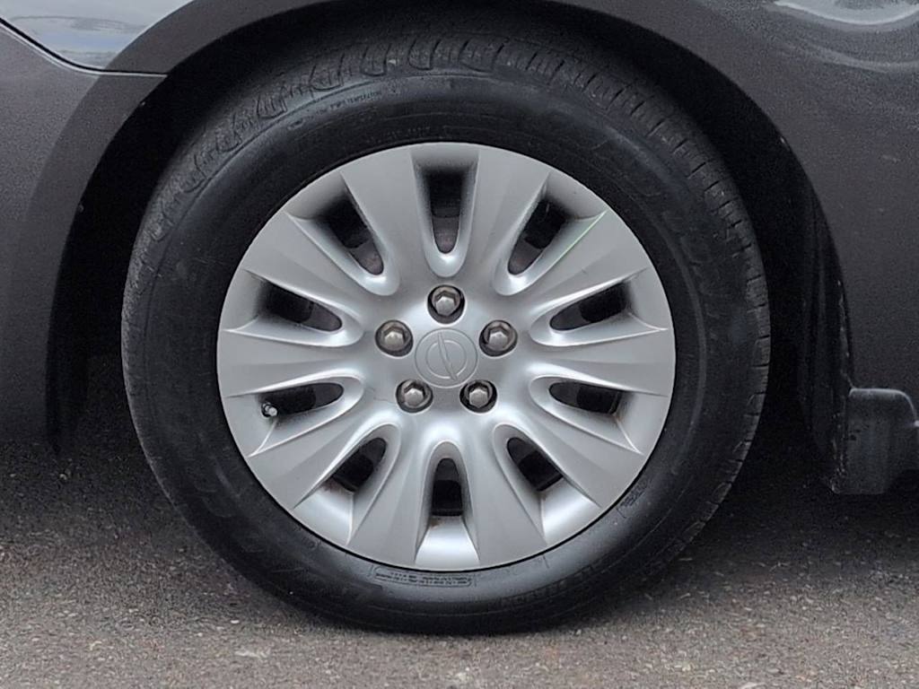Thumbnail: 2014 Chrysler 200 - 8