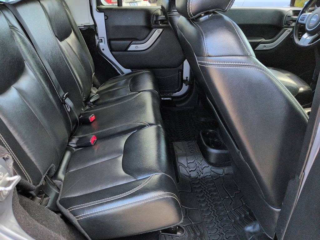 Thumbnail: 2016 Jeep Wrangler - 27