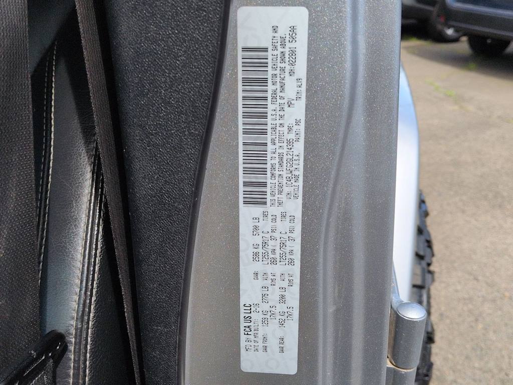 Thumbnail: 2016 Jeep Wrangler - 16