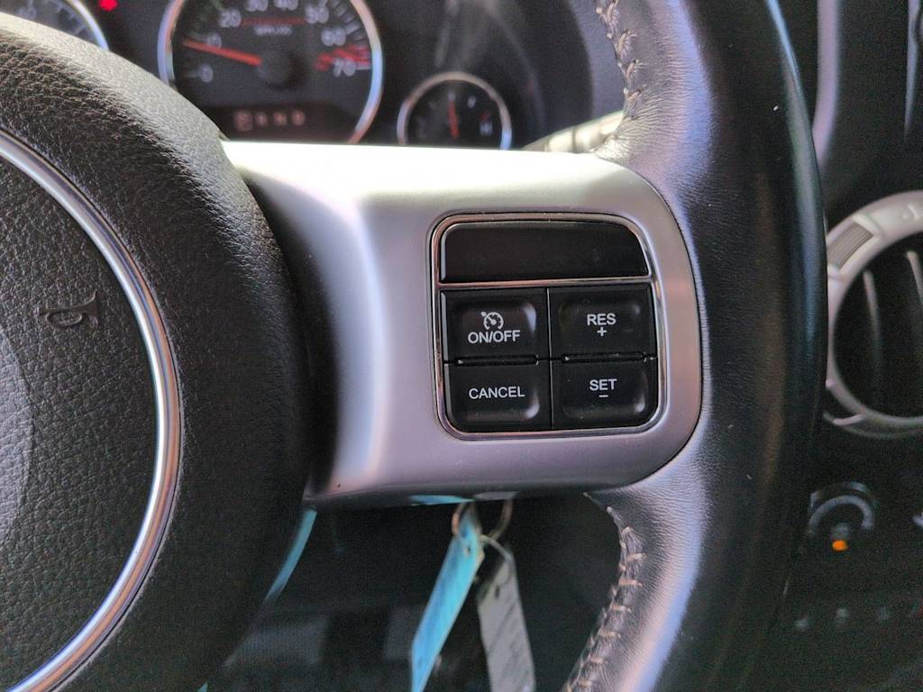 Thumbnail: 2016 Jeep Wrangler - 29