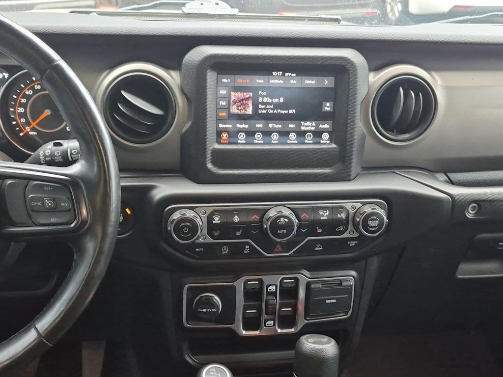 Thumbnail: 2021 Jeep Wrangler - 15