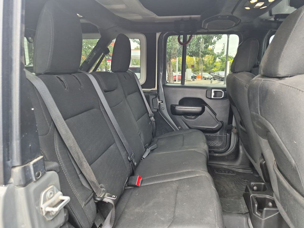 Thumbnail: 2021 Jeep Wrangler - 28