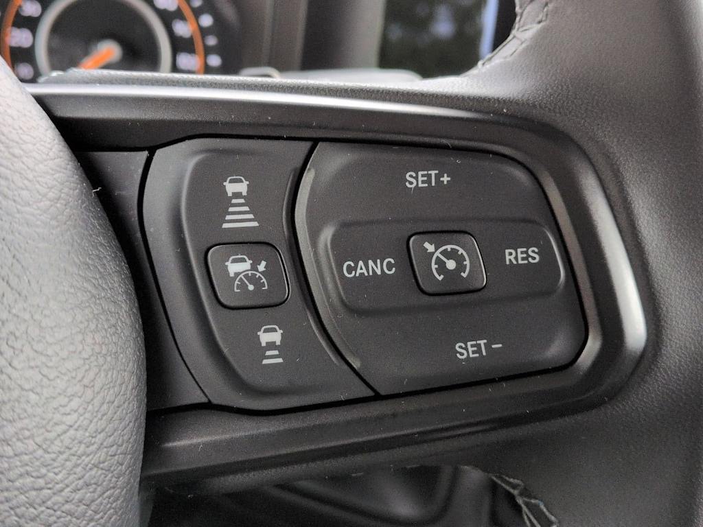 Thumbnail: 2025 Jeep Wrangler - 30