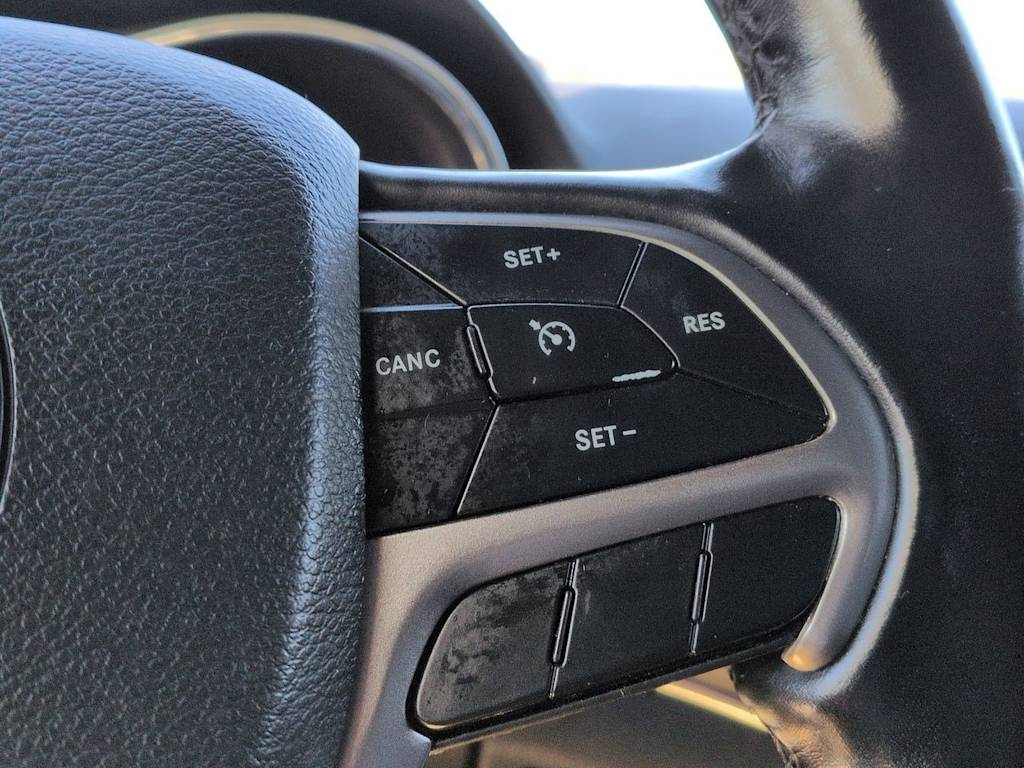Thumbnail: 2020 Jeep Grand Cherokee - 31