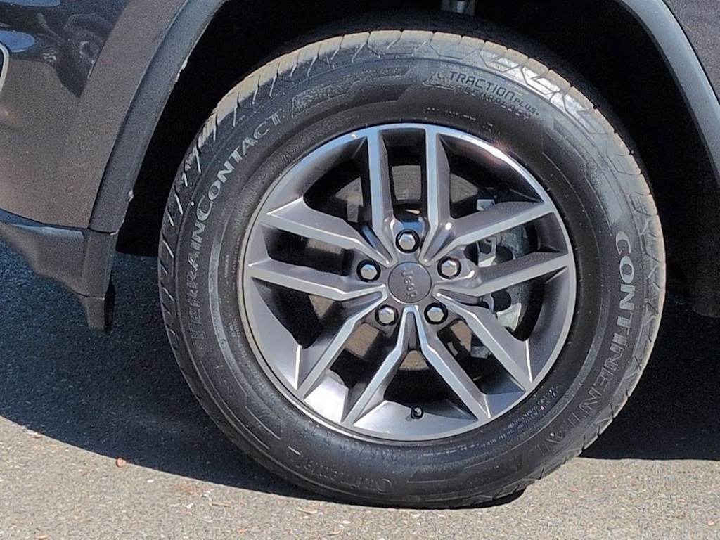 Thumbnail: 2020 Jeep Grand Cherokee - 8