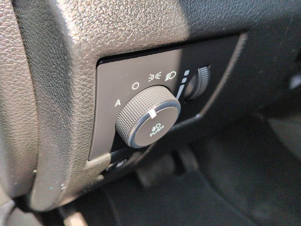 Thumbnail: 2014 Jeep Grand Cherokee - 33