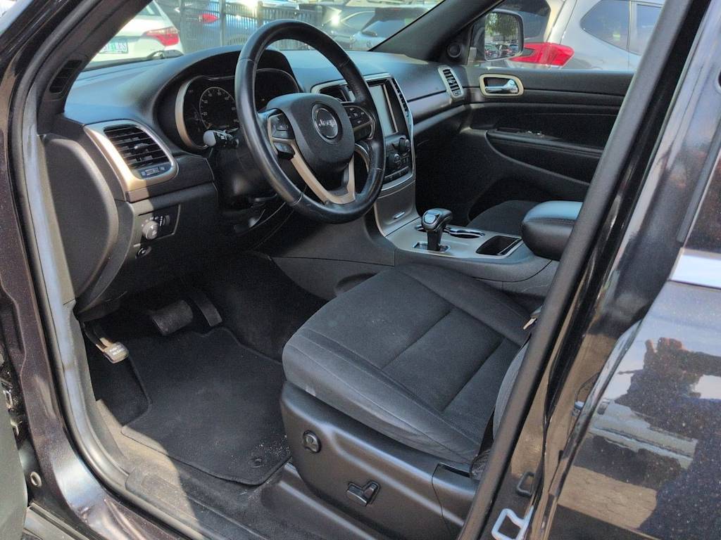 Thumbnail: 2014 Jeep Grand Cherokee - 11