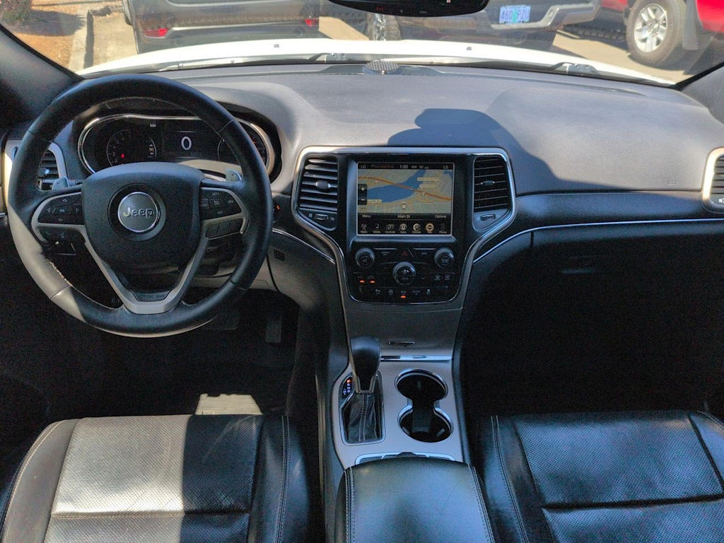 Thumbnail: 2017 Jeep Grand Cherokee - 9