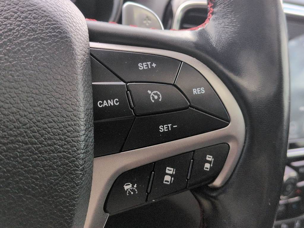 Thumbnail: 2021 Jeep Grand Cherokee - 31