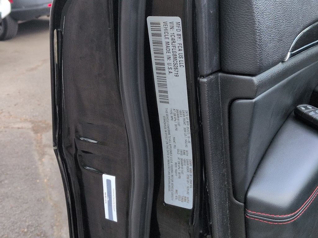 Thumbnail: 2021 Jeep Grand Cherokee - 20
