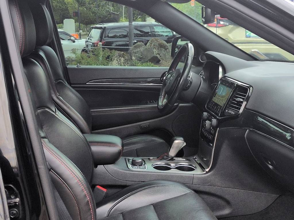 Thumbnail: 2021 Jeep Grand Cherokee - 12