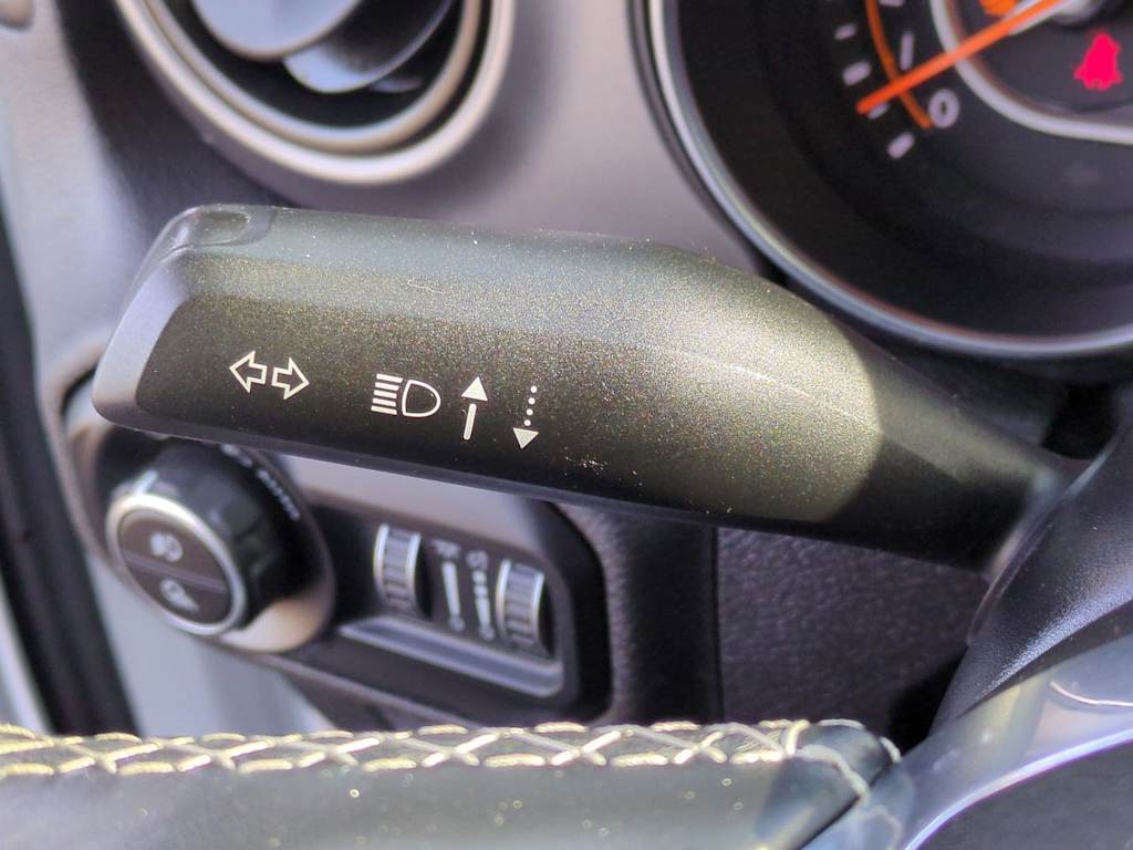 2020 Jeep Gladiator Sport 33