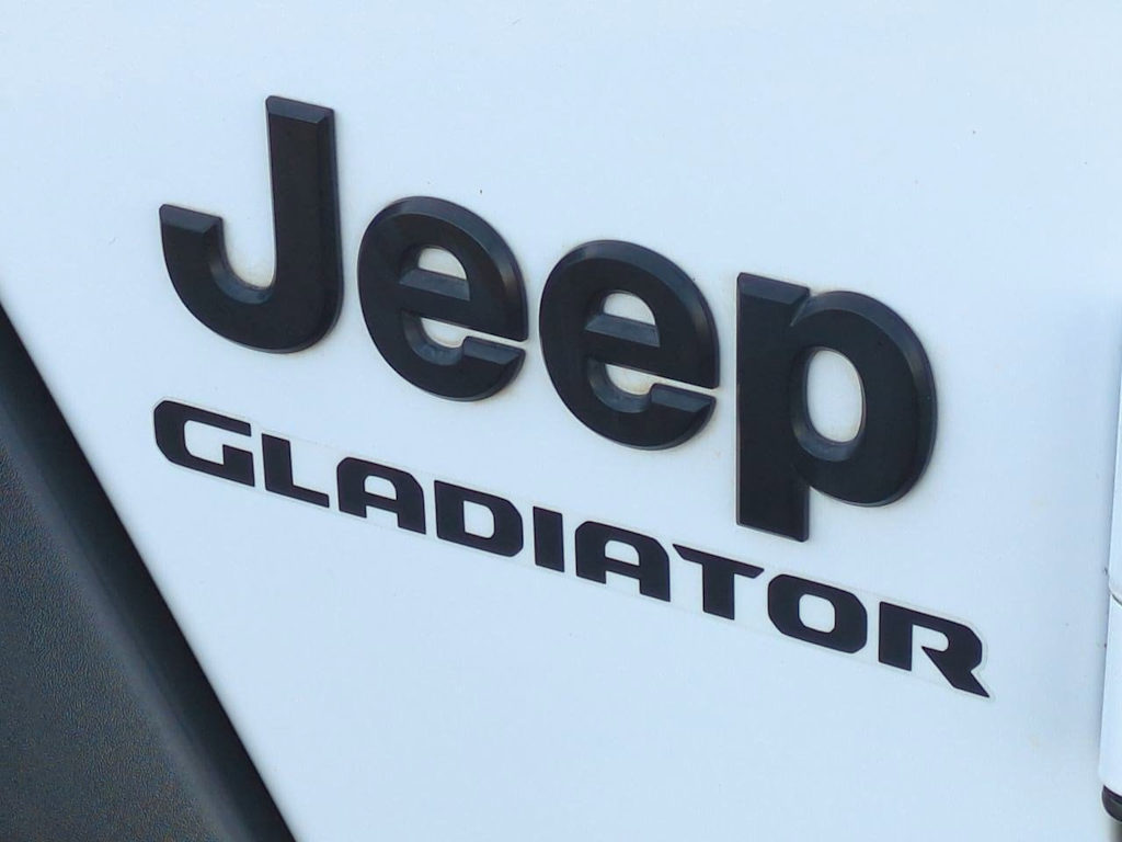 2020 Jeep Gladiator Sport 7