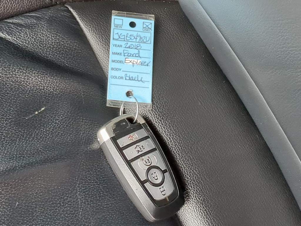 Thumbnail: 2018 Ford Explorer - 17