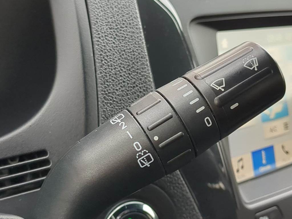 Thumbnail: 2018 Ford Explorer - 14