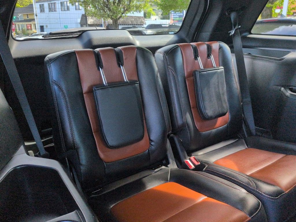 Thumbnail: 2019 Ford Explorer - 38