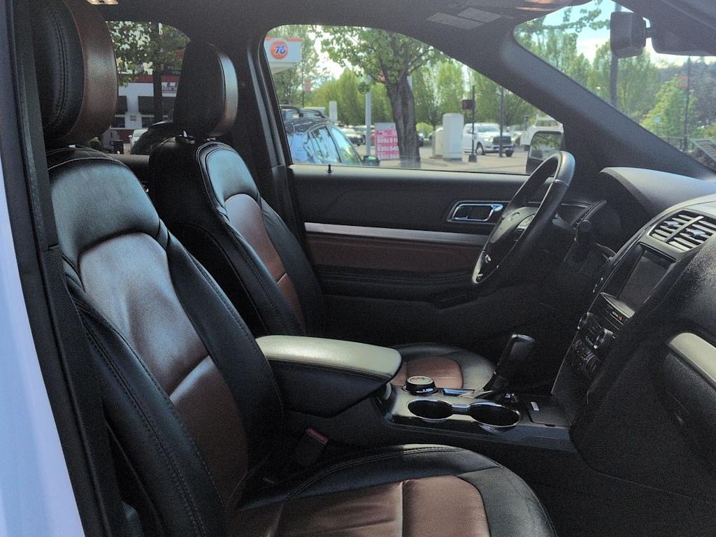 Thumbnail: 2019 Ford Explorer - 11
