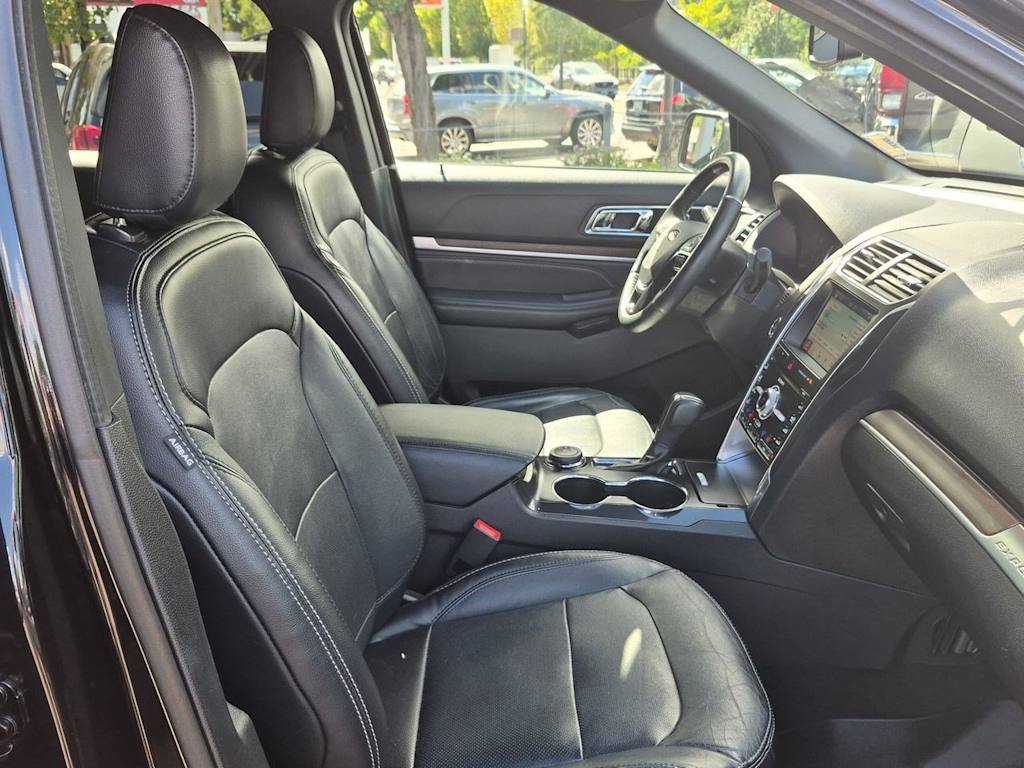 Thumbnail: 2019 Ford Explorer - 11