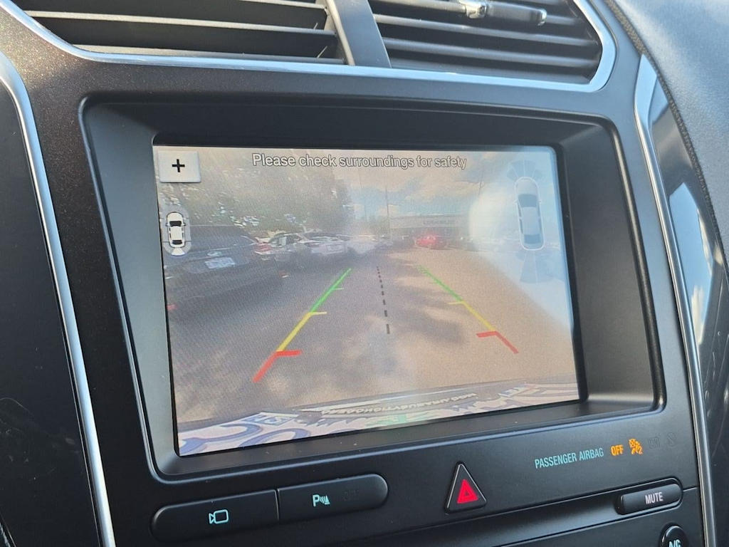 Thumbnail: 2019 Ford Explorer - 33