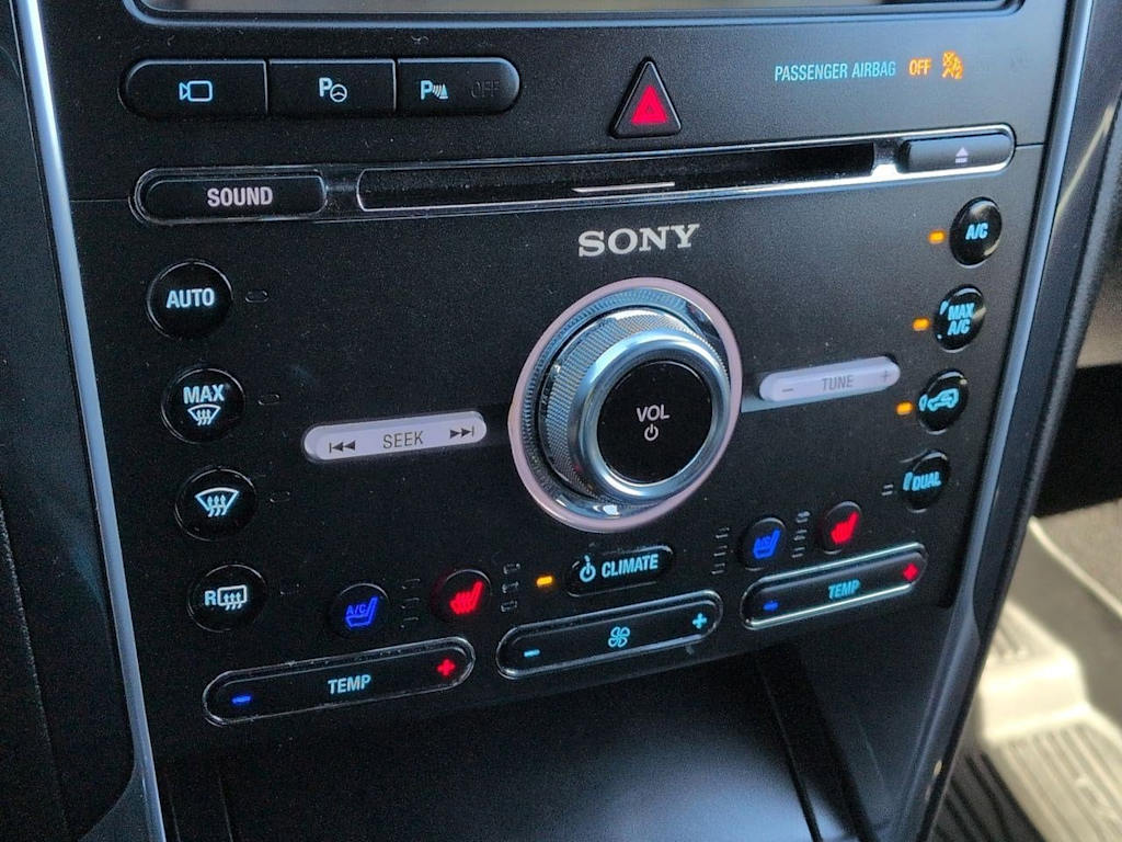 Thumbnail: 2018 Ford Explorer - 35