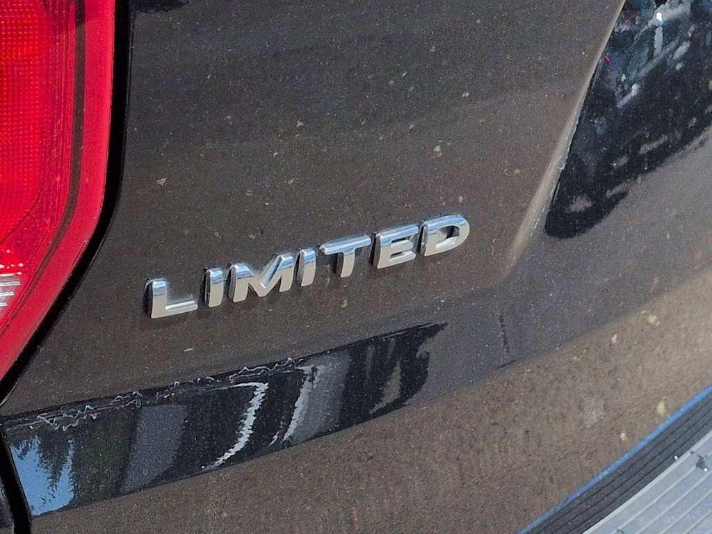 Thumbnail: 2018 Ford Explorer - 25