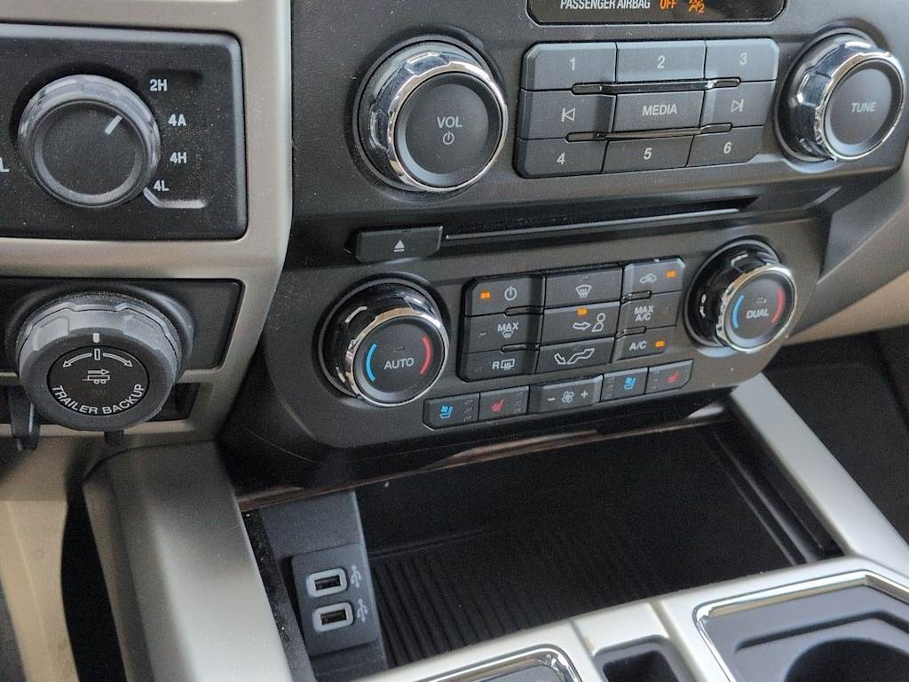 Thumbnail: 2018 Ford F-150 - 34
