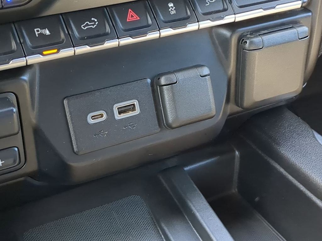 Thumbnail: 2021 Chevrolet Silverado 3500 - 39