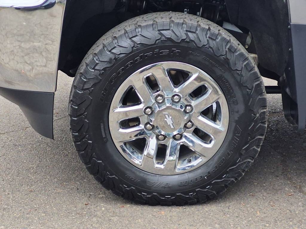 Thumbnail: 2017 Chevrolet Silverado 3500 - 5