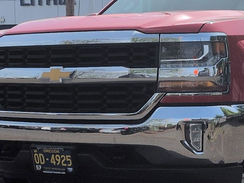 Thumbnail: 2017 Chevrolet Silverado 1500 - 22