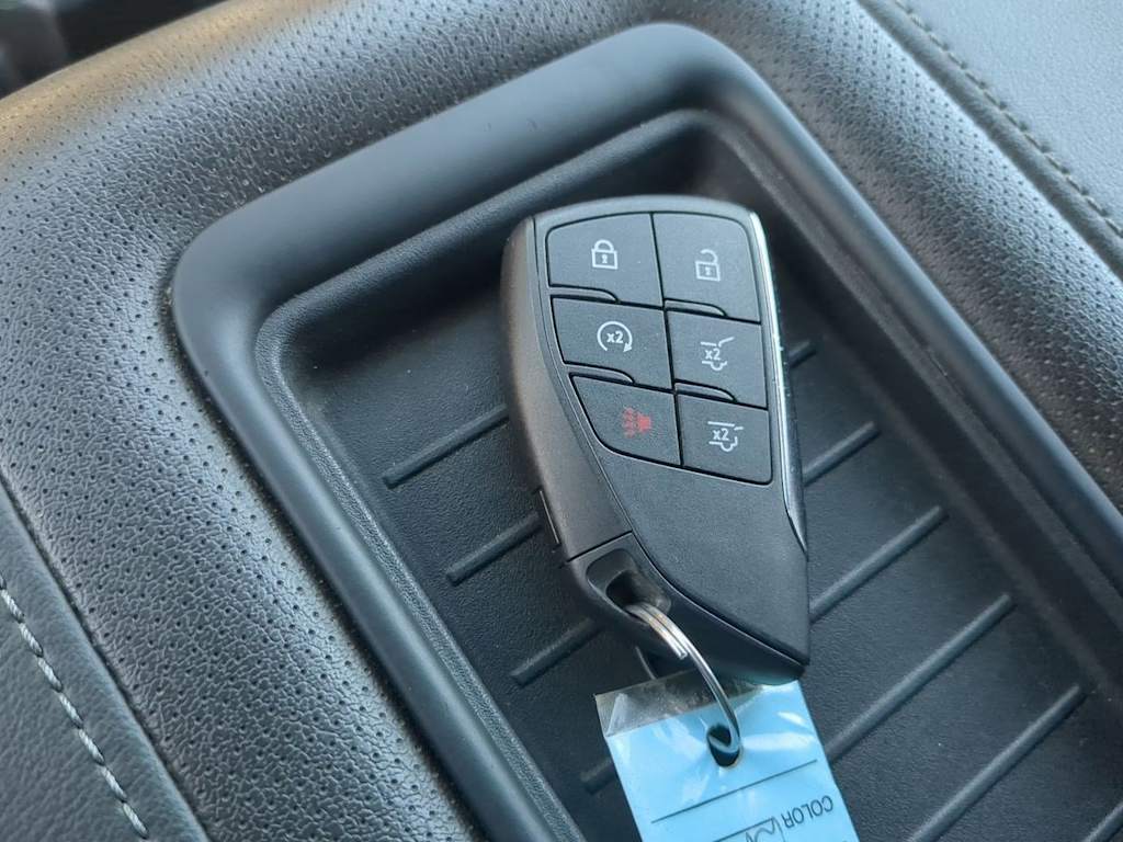 Thumbnail: 2023 GMC Yukon XL - 20