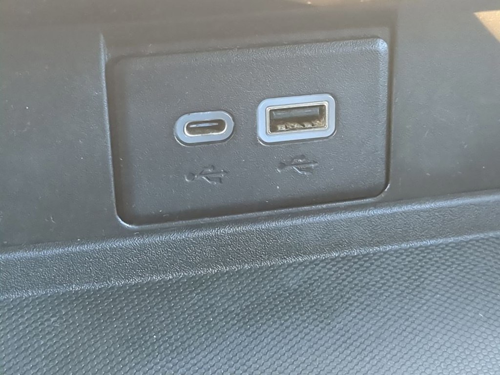 Thumbnail: 2023 GMC Yukon XL - 35