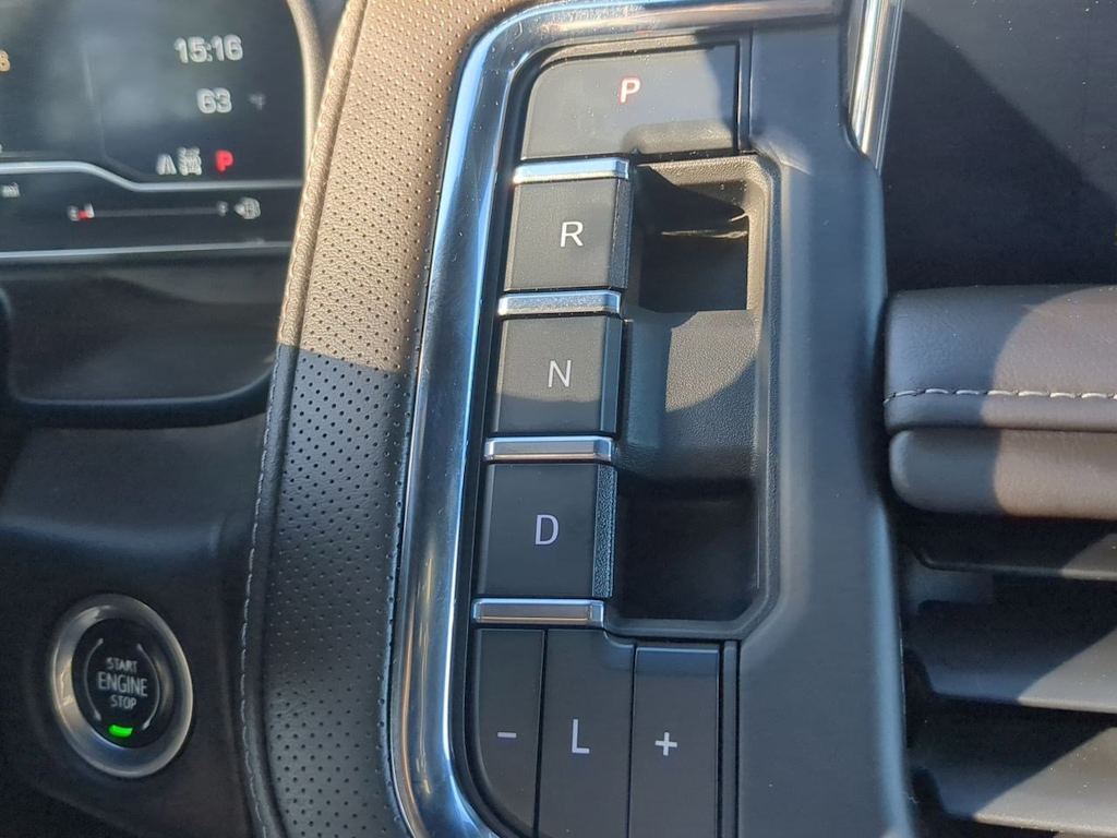 Thumbnail: 2023 GMC Yukon XL - 36