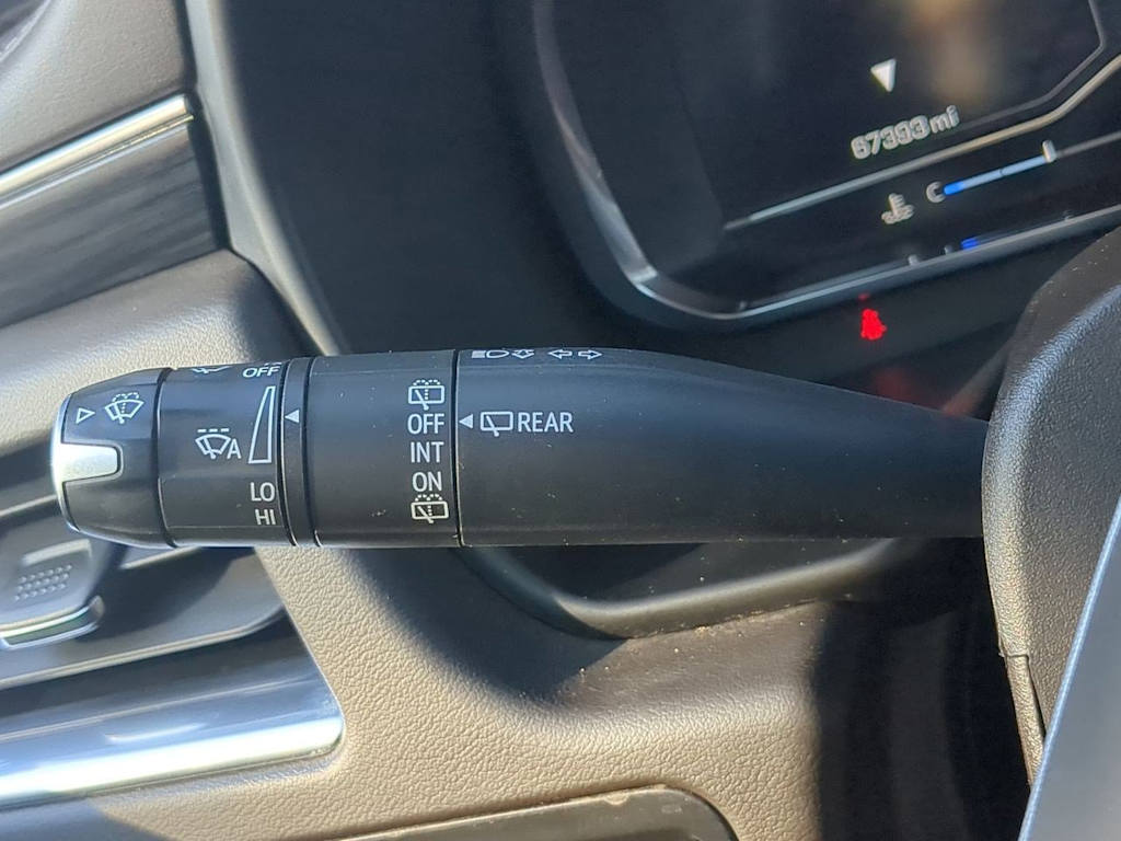 Thumbnail: 2023 GMC Yukon XL - 32