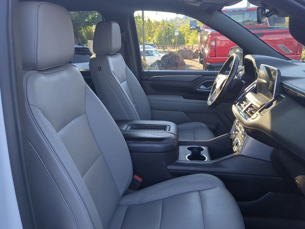 Thumbnail: 2023 GMC Yukon XL - 13