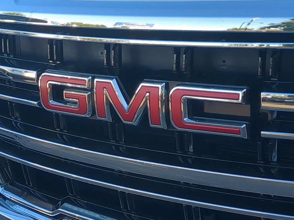 Thumbnail: 2023 GMC Yukon XL - 8