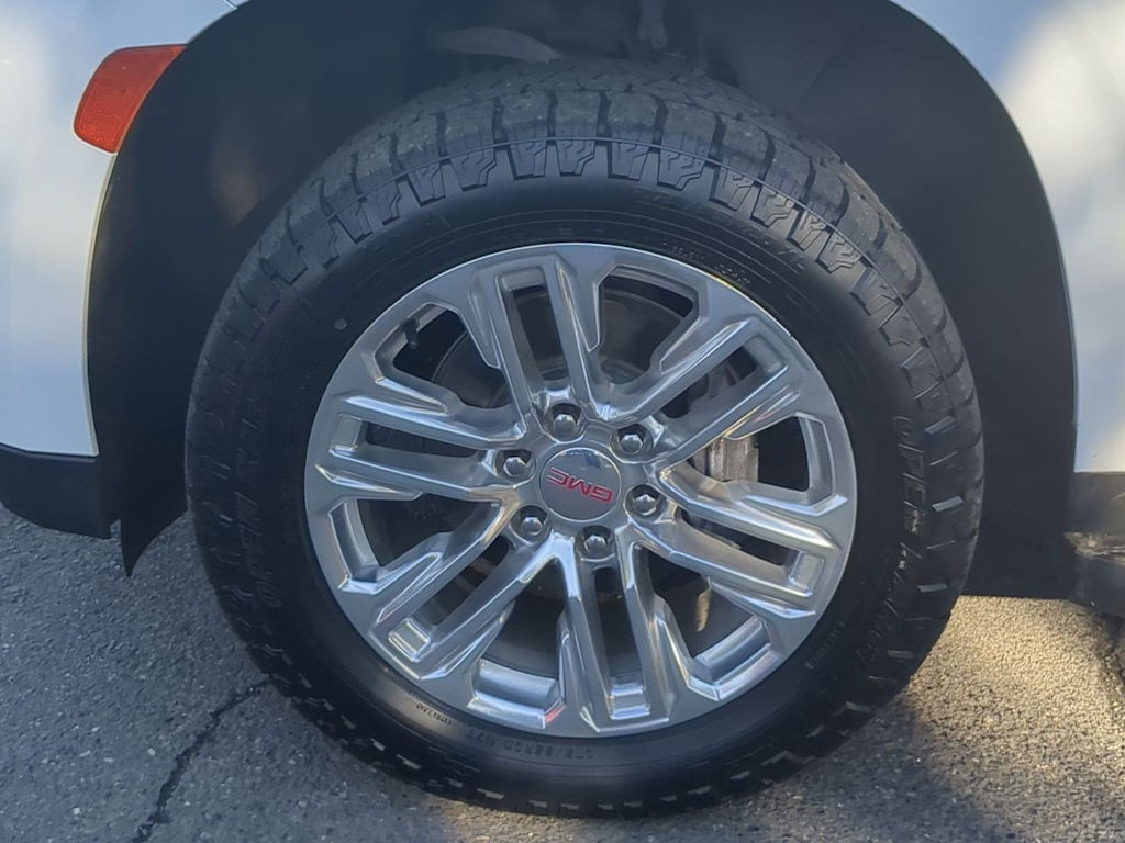 Thumbnail: 2023 GMC Yukon XL - 9