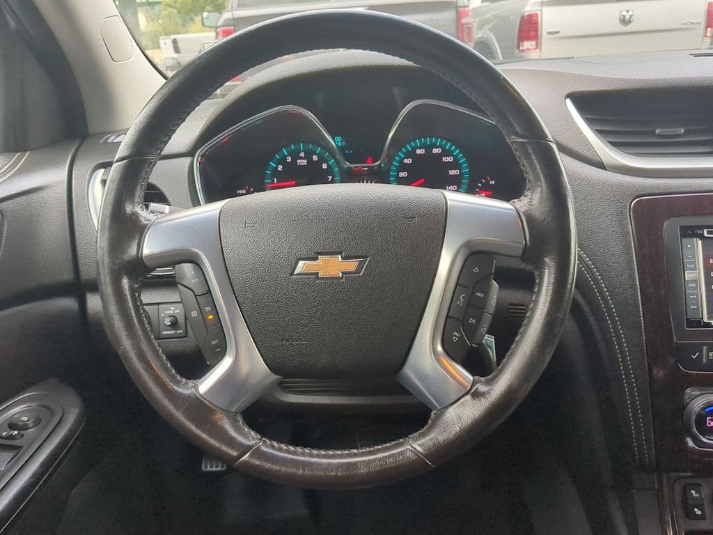 Thumbnail: 2015 Chevrolet Traverse - 14