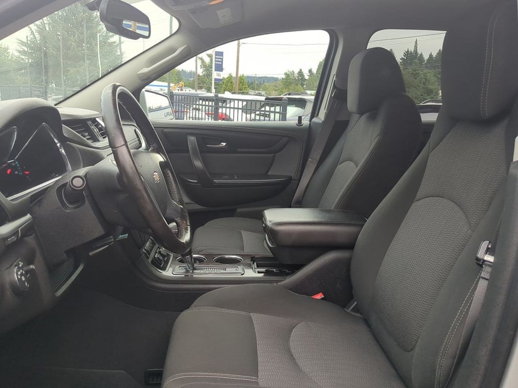 Thumbnail: 2015 Chevrolet Traverse - 11