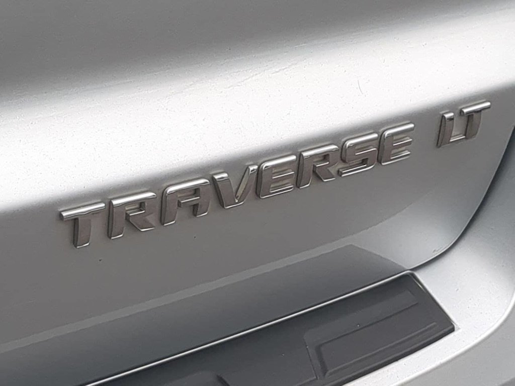 Thumbnail: 2015 Chevrolet Traverse - 32
