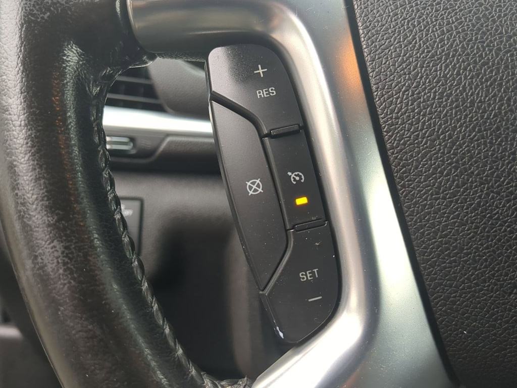 Thumbnail: 2015 Chevrolet Traverse - 38