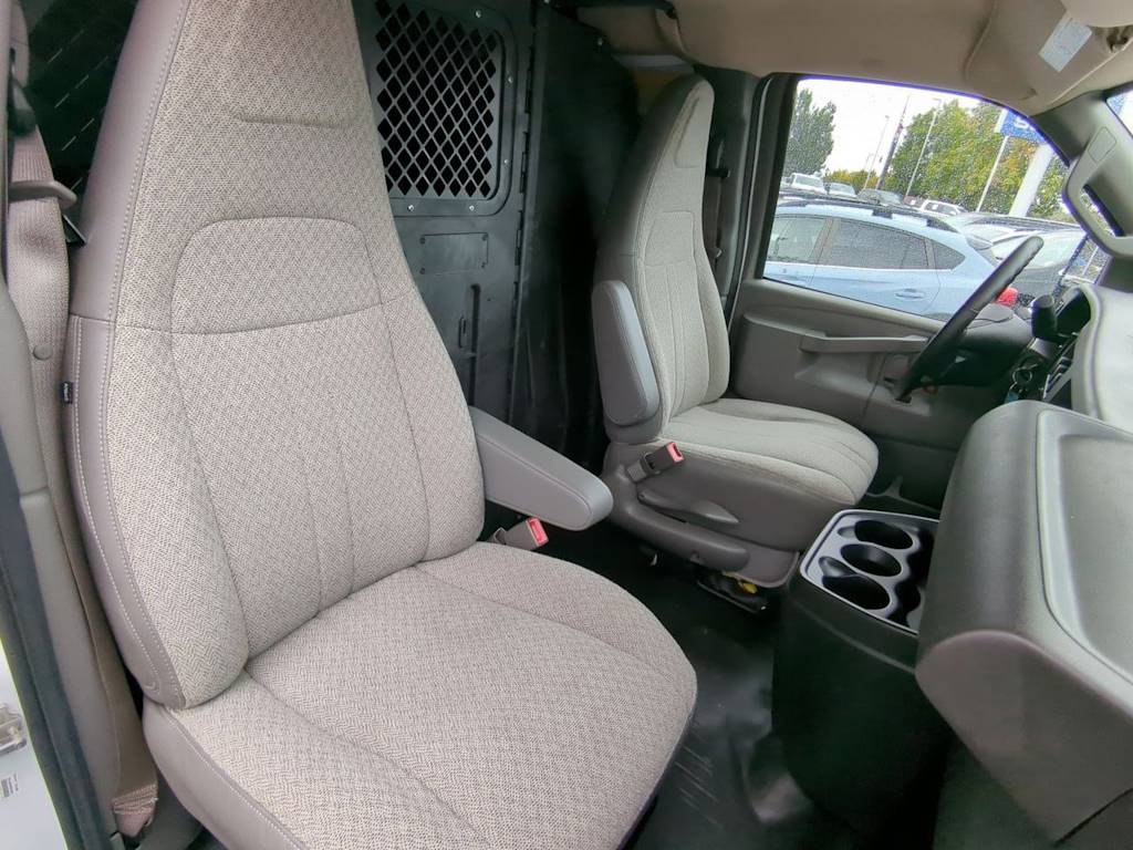 Thumbnail: 2020 GMC Savana - 12
