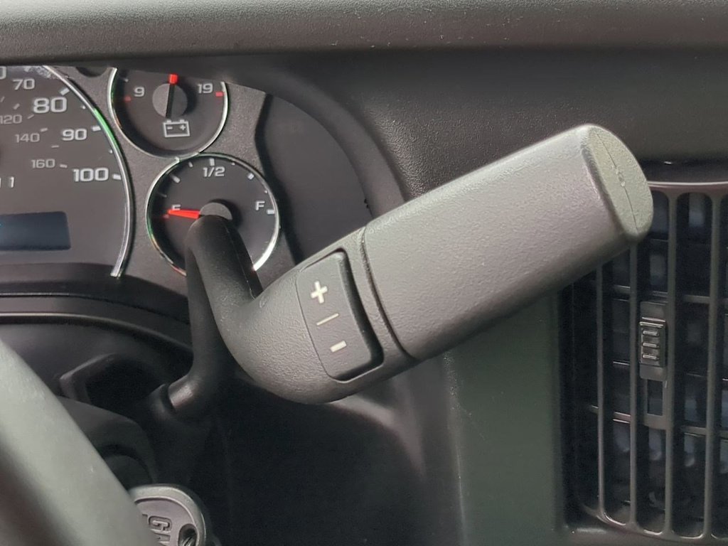 Thumbnail: 2020 GMC Savana - 15