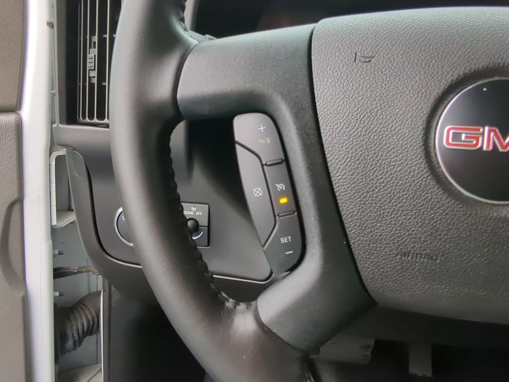 Thumbnail: 2020 GMC Savana - 26