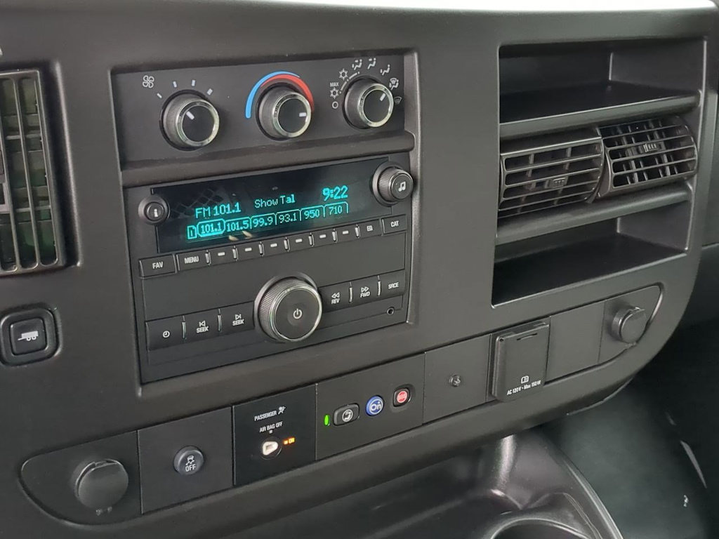 Thumbnail: 2020 GMC Savana - 29