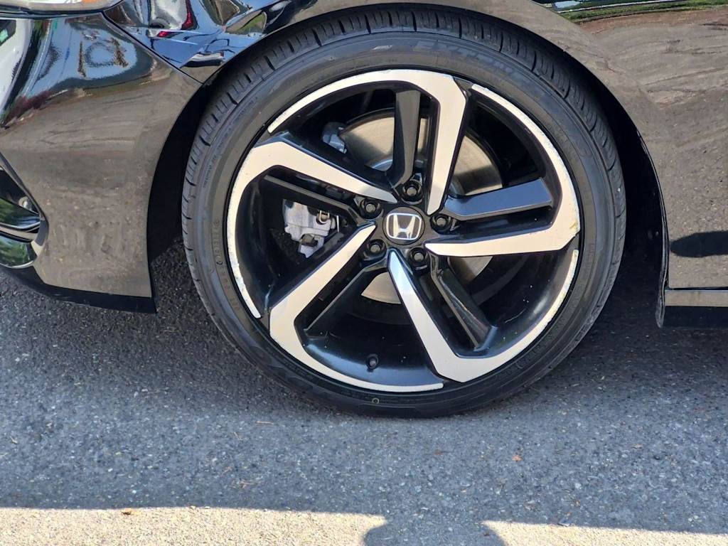 Thumbnail: 2018 Honda Accord - 8