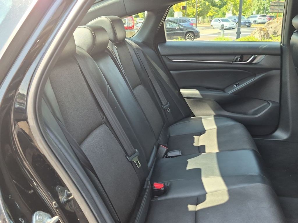 Thumbnail: 2018 Honda Accord - 26
