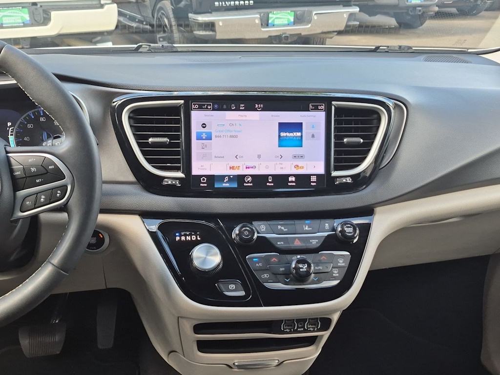 Thumbnail: 2024 Chrysler Pacifica - 15