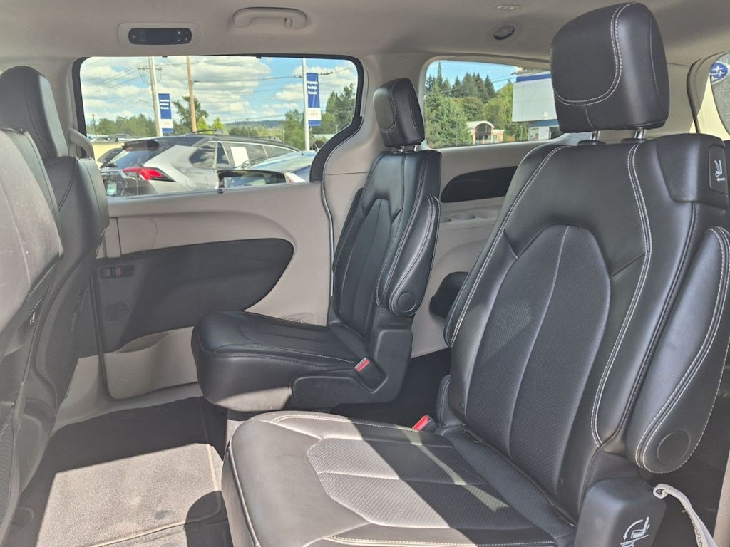 Thumbnail: 2024 Chrysler Pacifica - 27